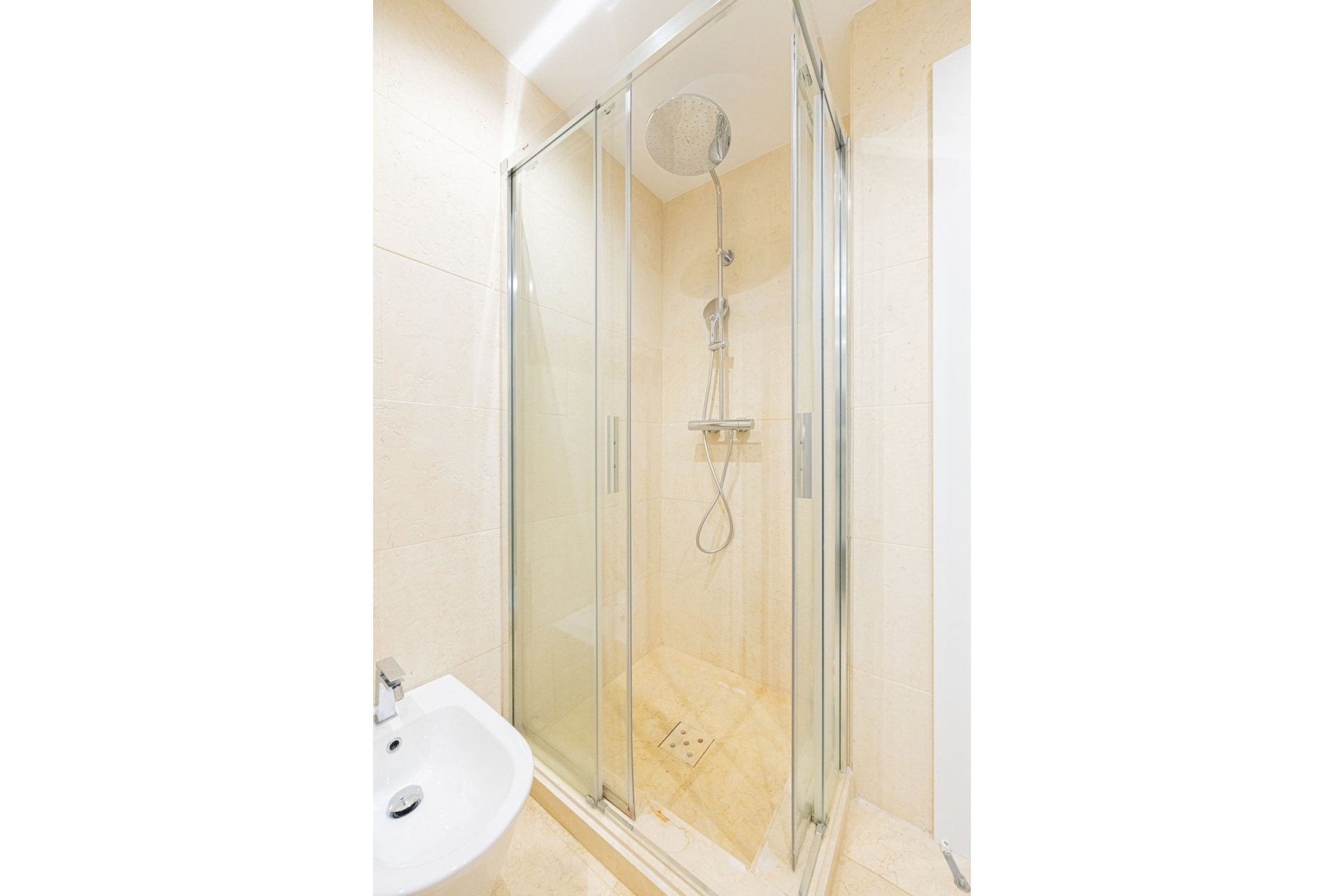 Rynek wtórny - apartment - Marbella - Nueva Andalucía