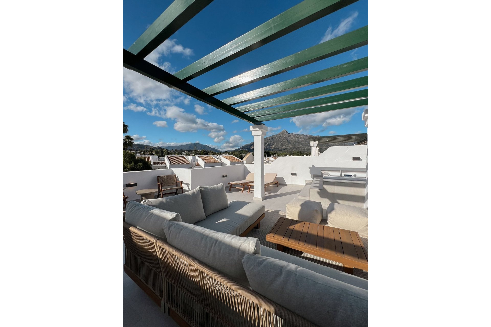 Rynek wtórny - apartment - Marbella - Nueva Andalucía