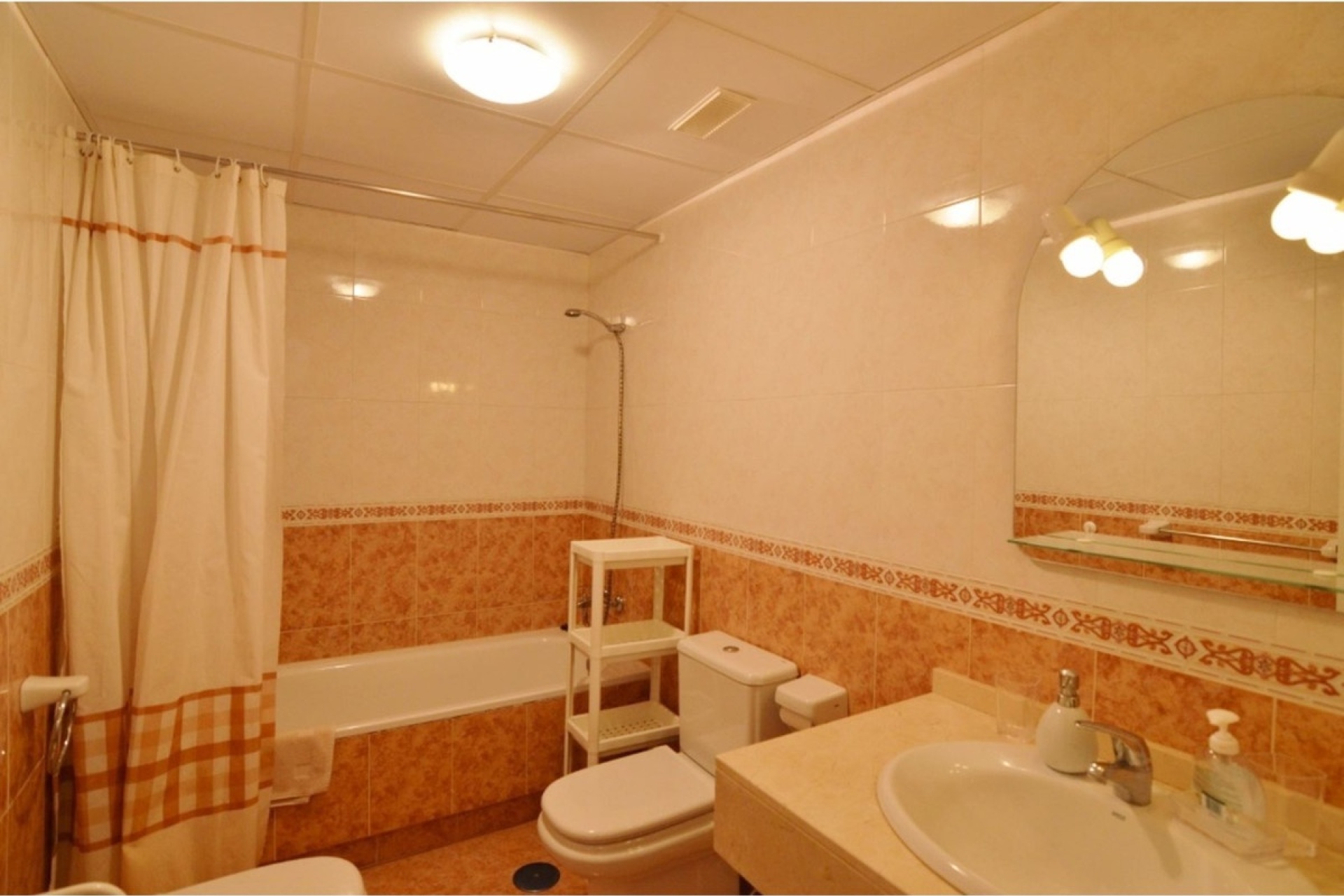 Rynek wtórny - apartment - Marbella - Nueva Andalucía