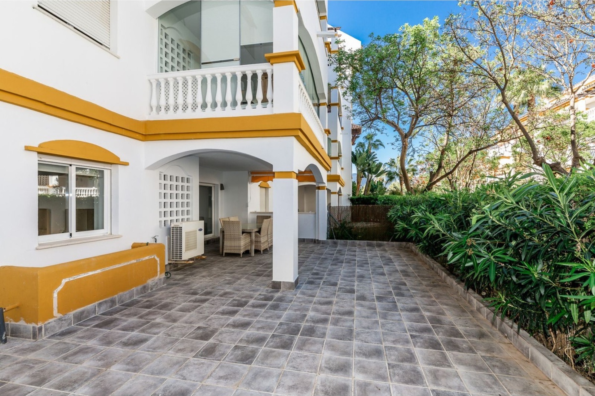 Rynek wtórny - apartment - Marbella - Nueva Andalucía