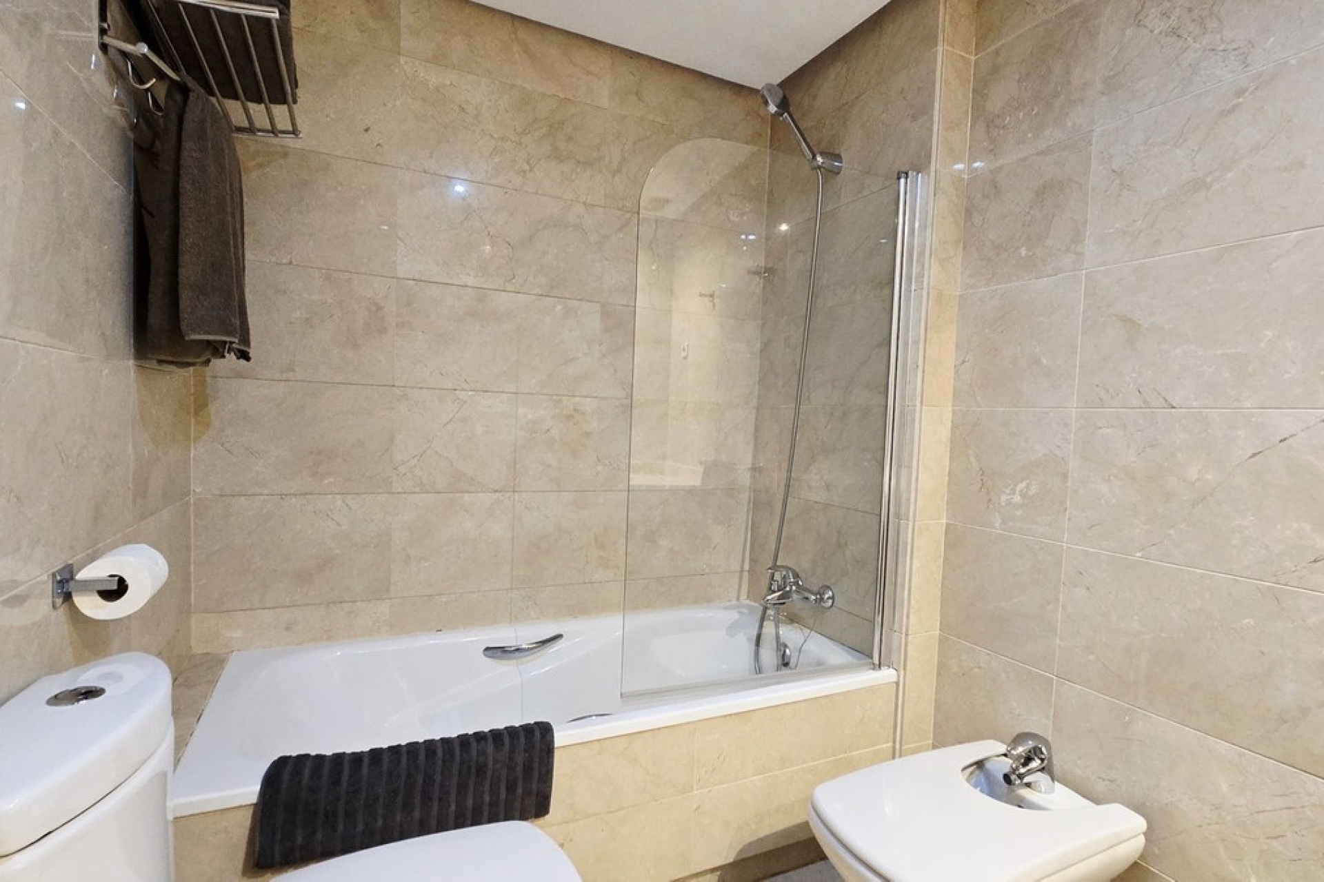 Rynek wtórny - apartment - Marbella - Nueva Andalucía