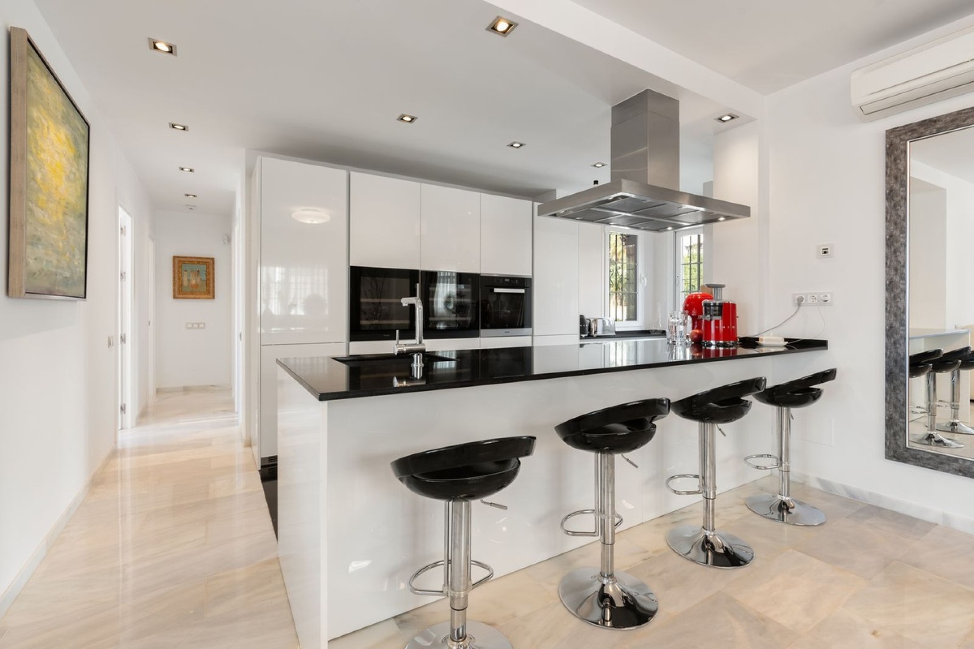 Rynek wtórny - apartment - Marbella - Nueva Andalucía