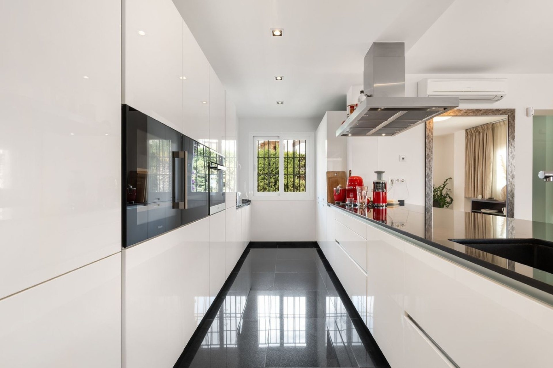 Rynek wtórny - apartment - Marbella - Nueva Andalucía