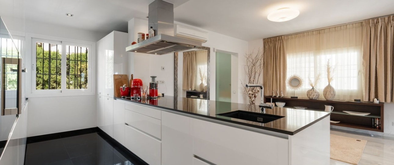 Rynek wtórny - apartment - Marbella - Nueva Andalucía