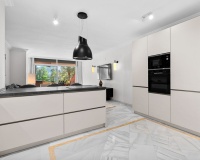 Rynek wtórny - apartment - Marbella - Nueva Andalucía