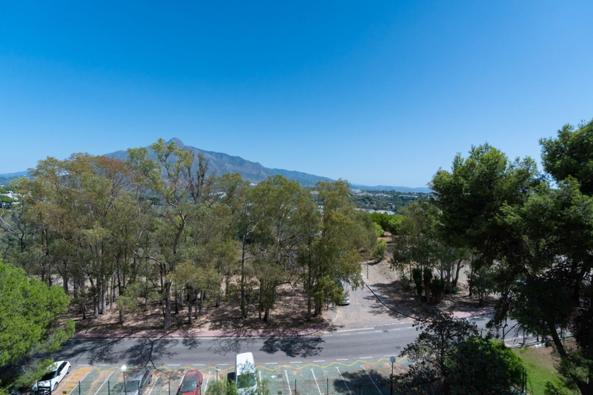 Rynek wtórny - apartment - Marbella - Nueva Andalucía
