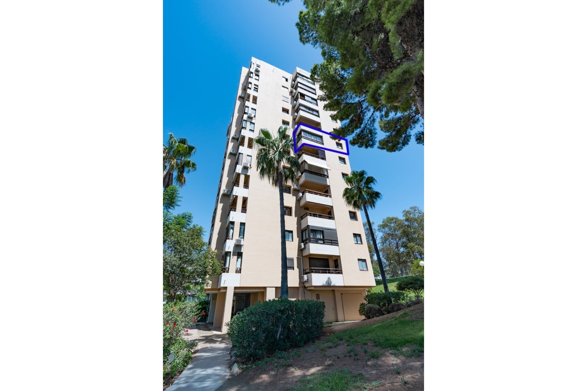 Rynek wtórny - apartment - Marbella - Nueva Andalucía