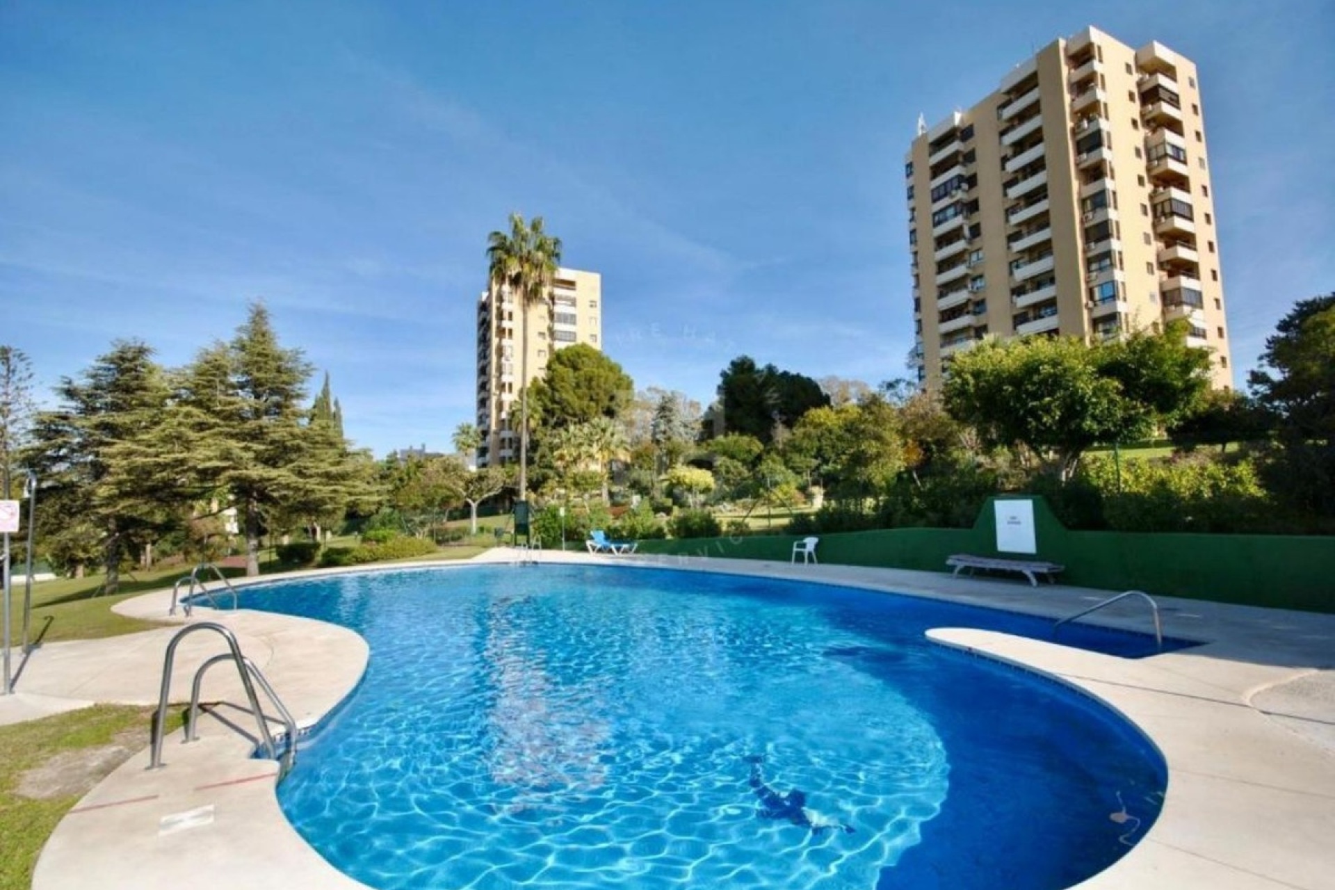 Rynek wtórny - apartment - Marbella - Nueva Andalucía