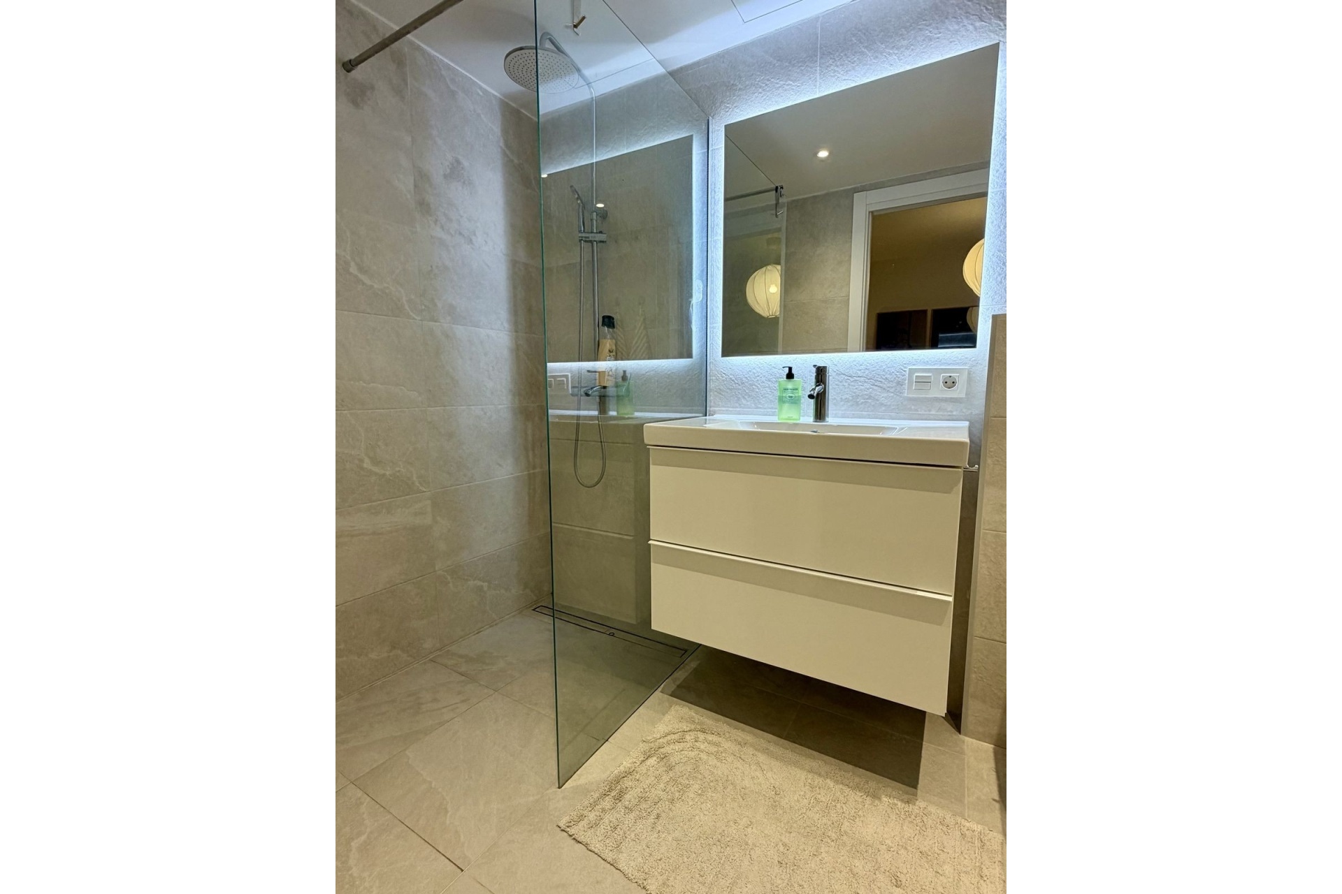 Rynek wtórny - apartment - Marbella - Nueva Andalucía