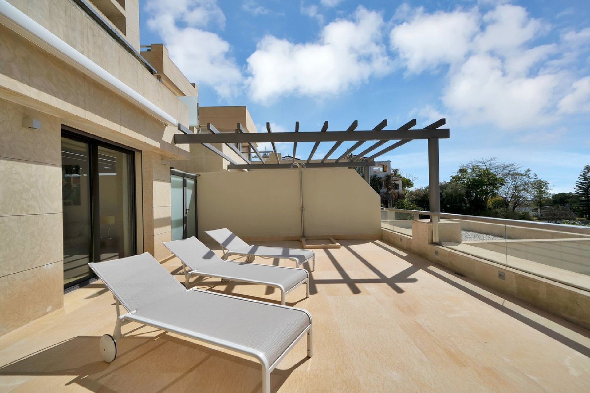 Rynek wtórny - apartment - Marbella - Nueva Andalucía
