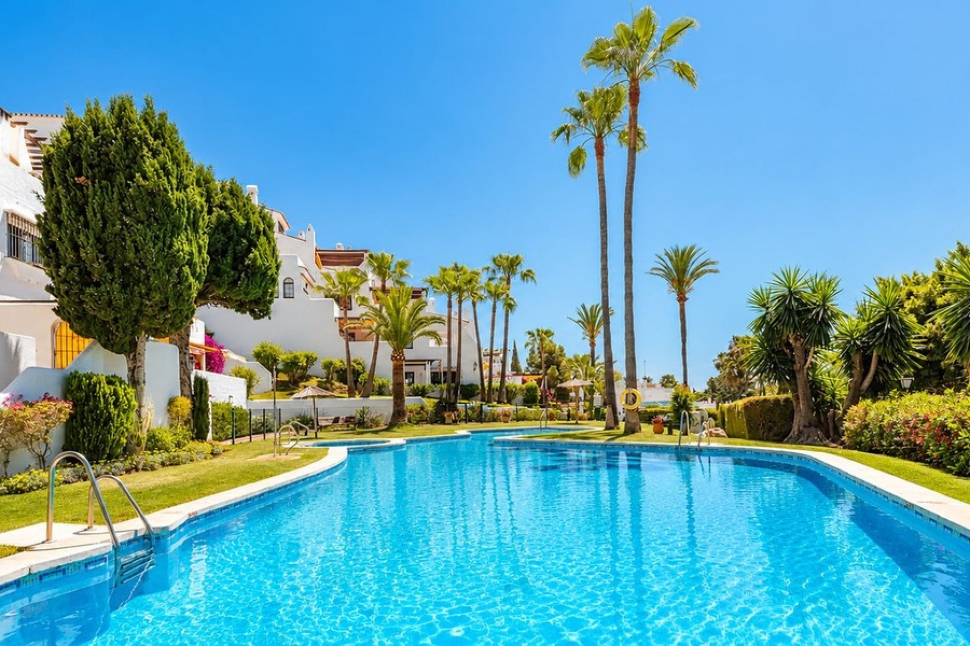 Rynek wtórny - apartment - Marbella - Nueva Andalucía