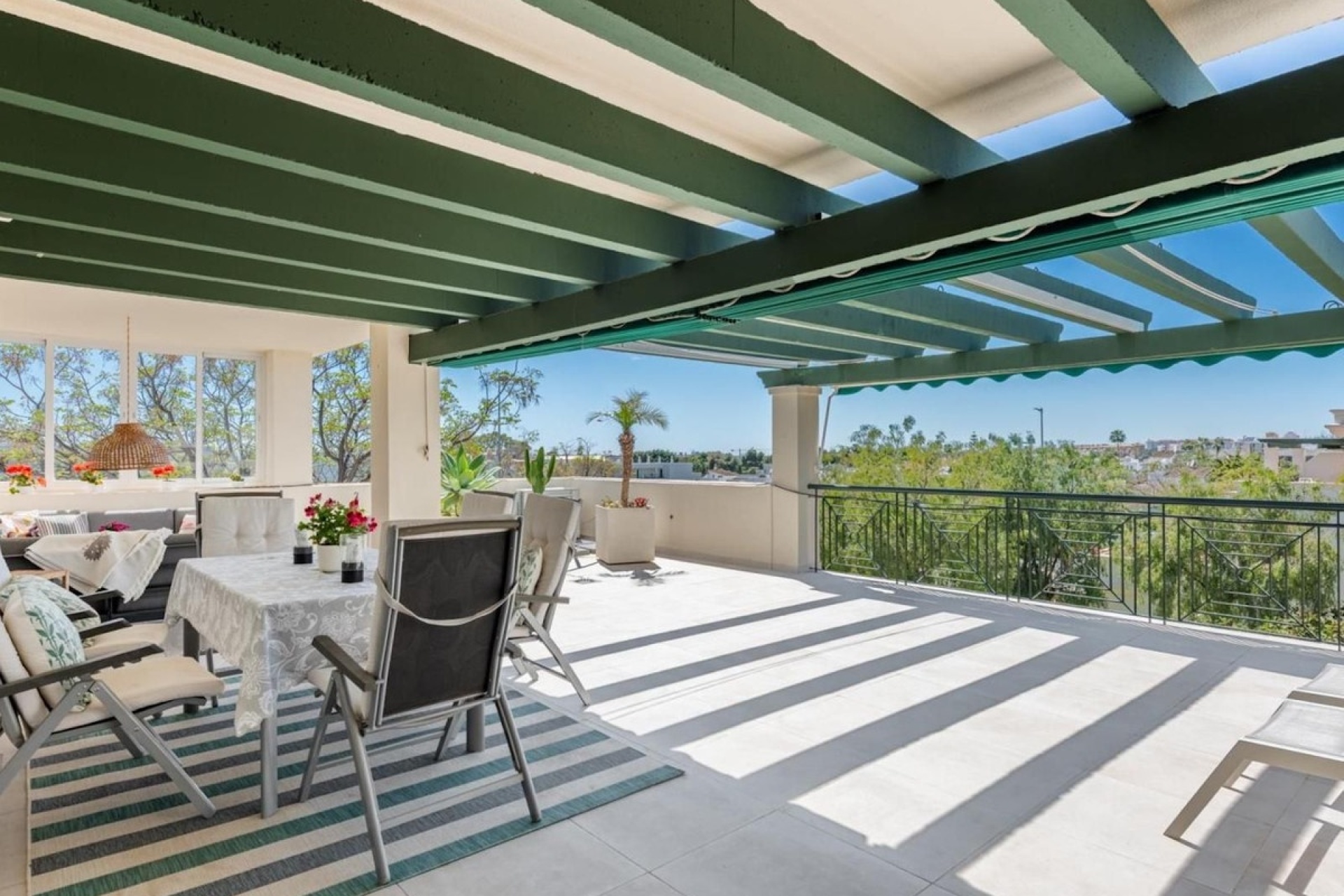 Rynek wtórny - apartment - Marbella - Nueva Andalucía