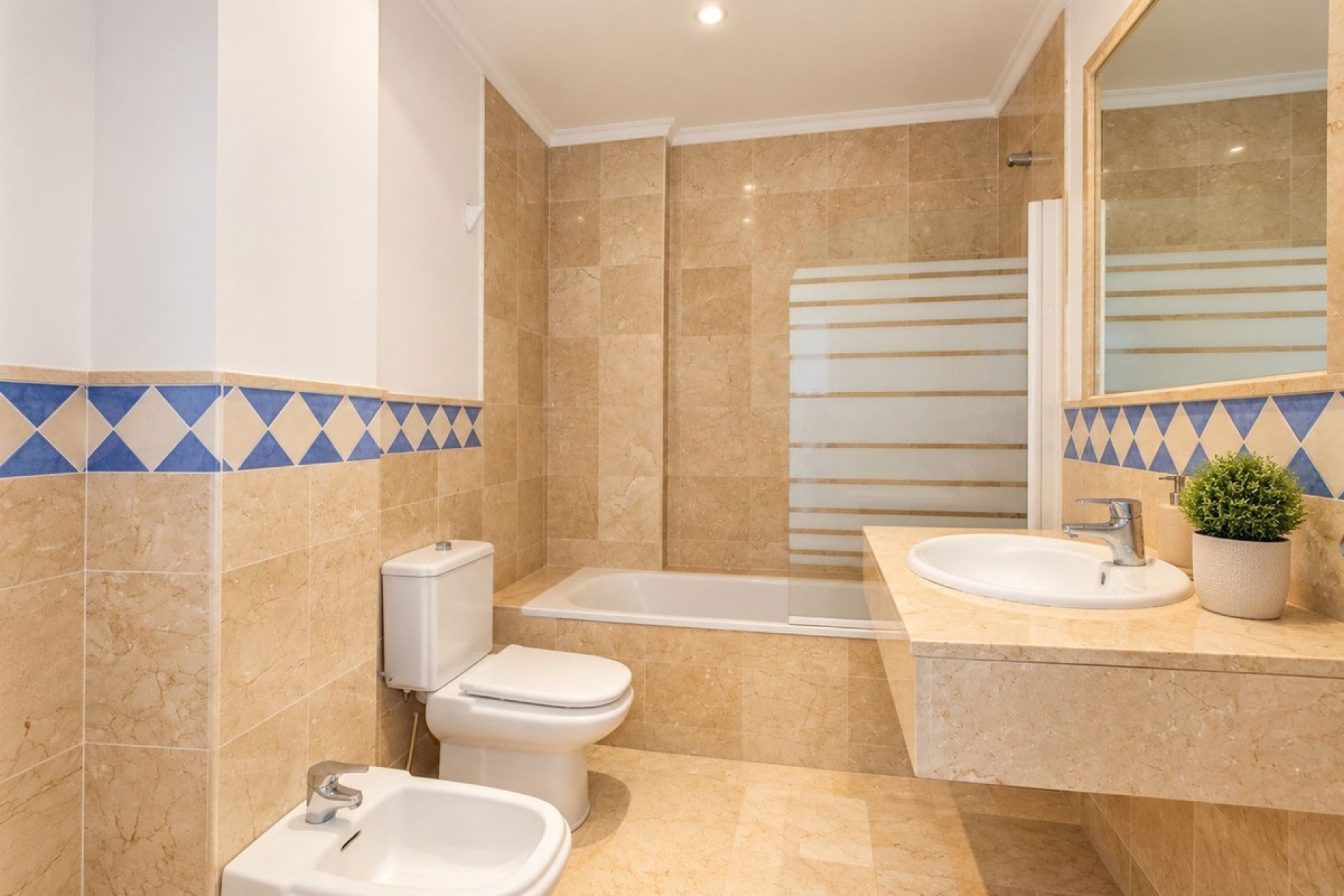 Rynek wtórny - apartment - Marbella - Nueva Andalucía