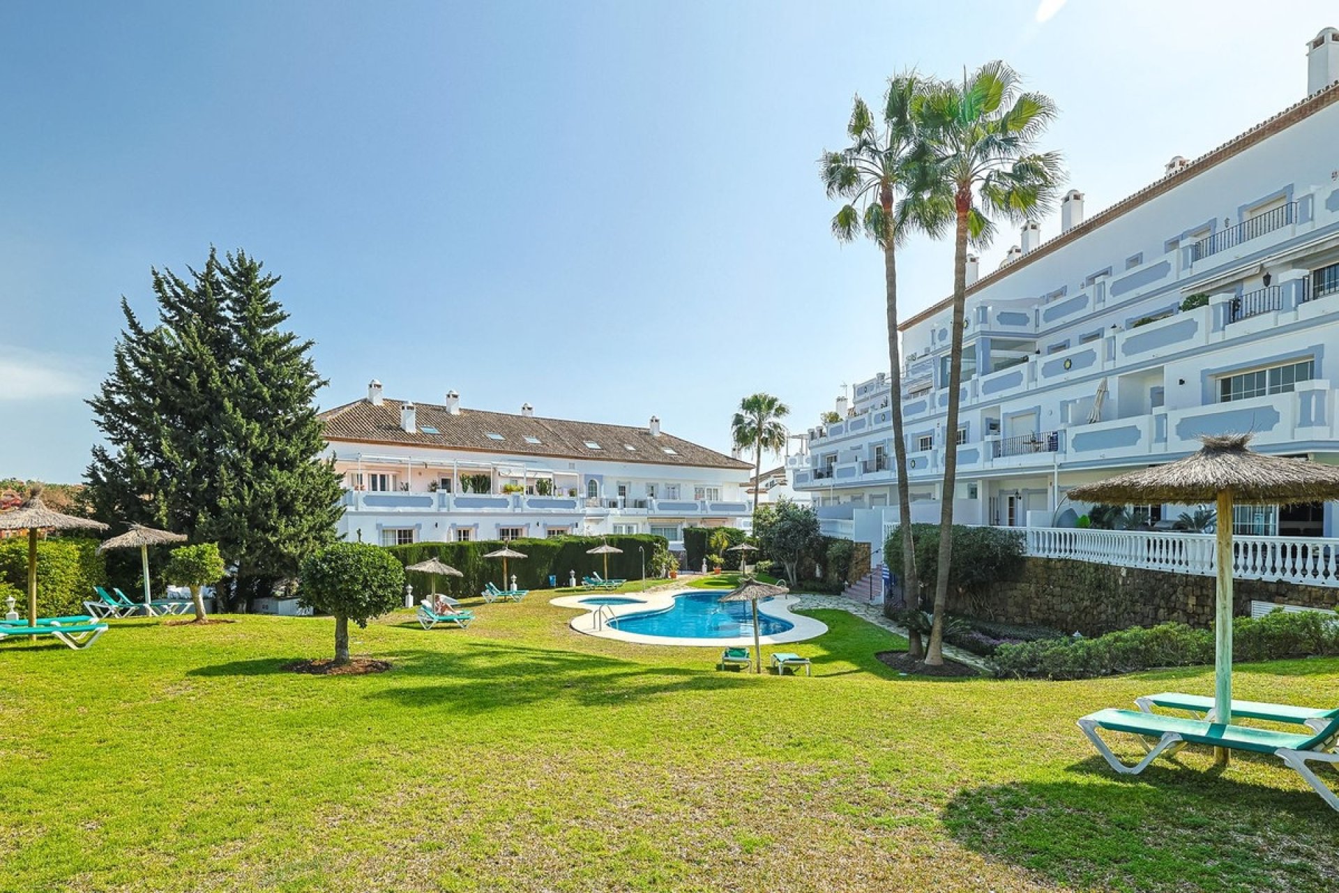Rynek wtórny - apartment - Marbella - Nueva Andalucía