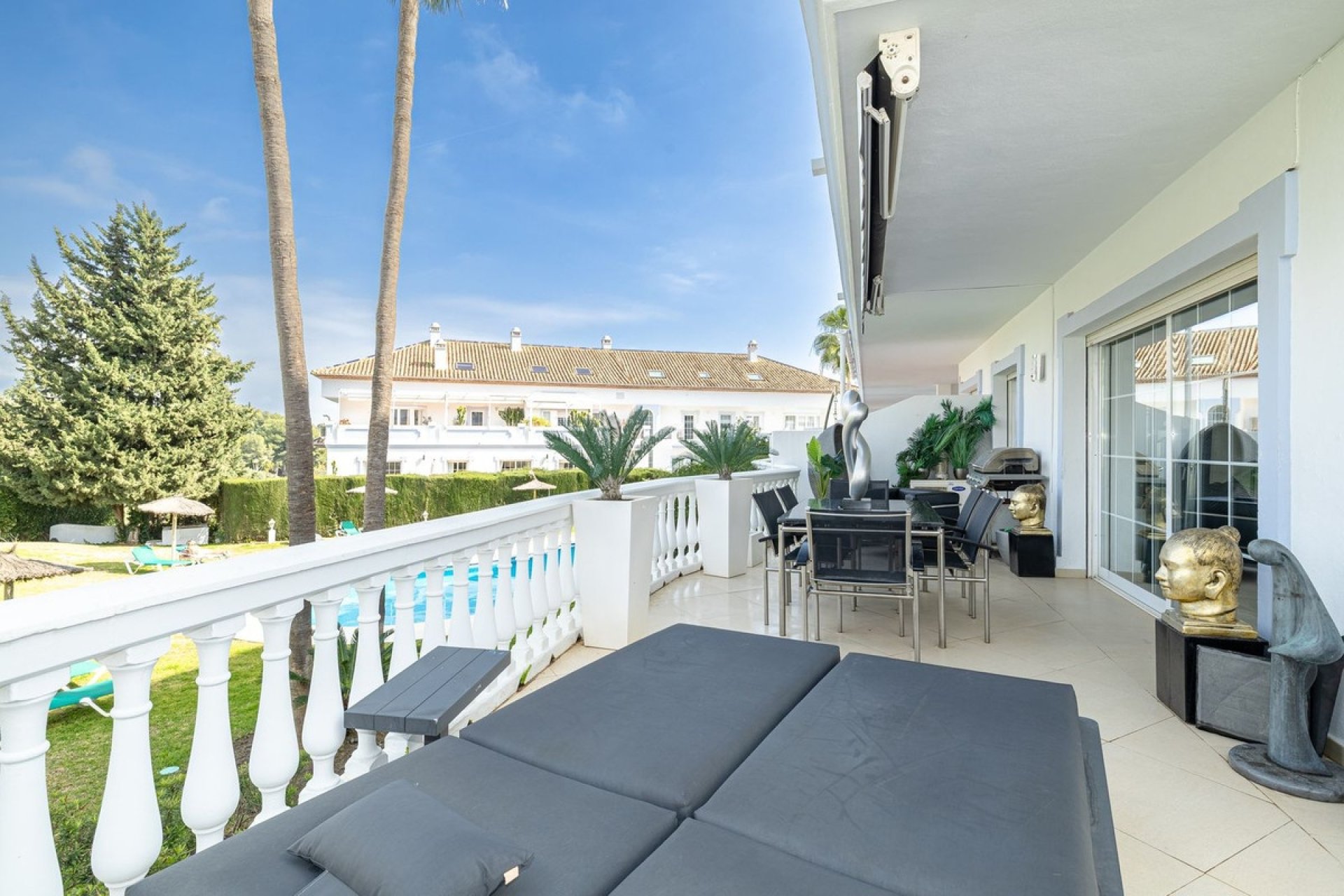 Rynek wtórny - apartment - Marbella - Nueva Andalucía