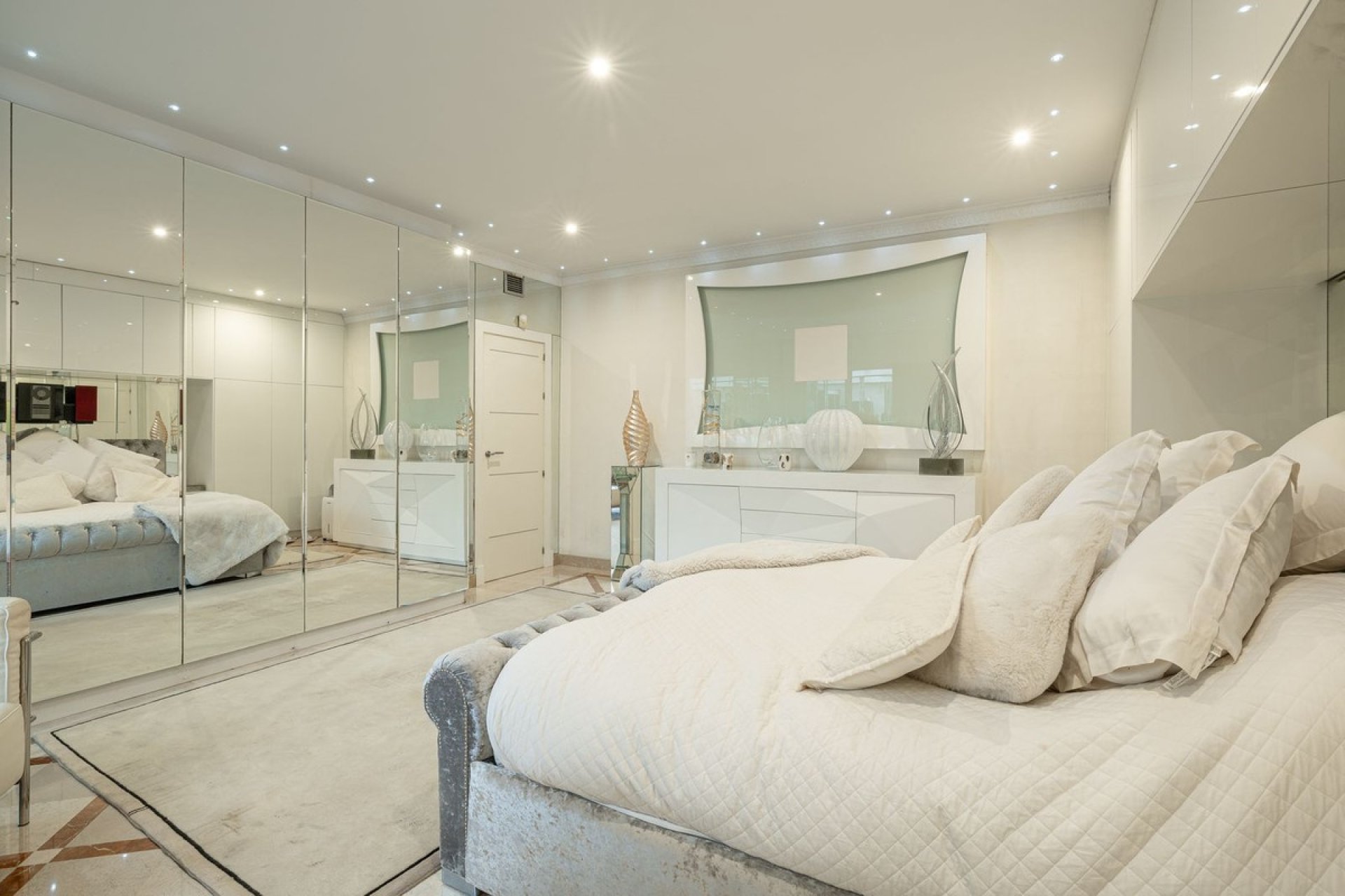 Rynek wtórny - apartment - Marbella - Nueva Andalucía
