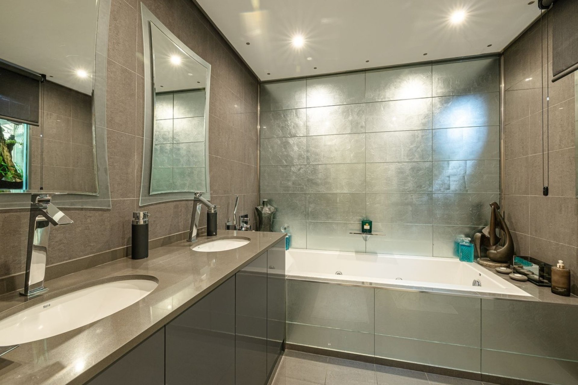 Rynek wtórny - apartment - Marbella - Nueva Andalucía