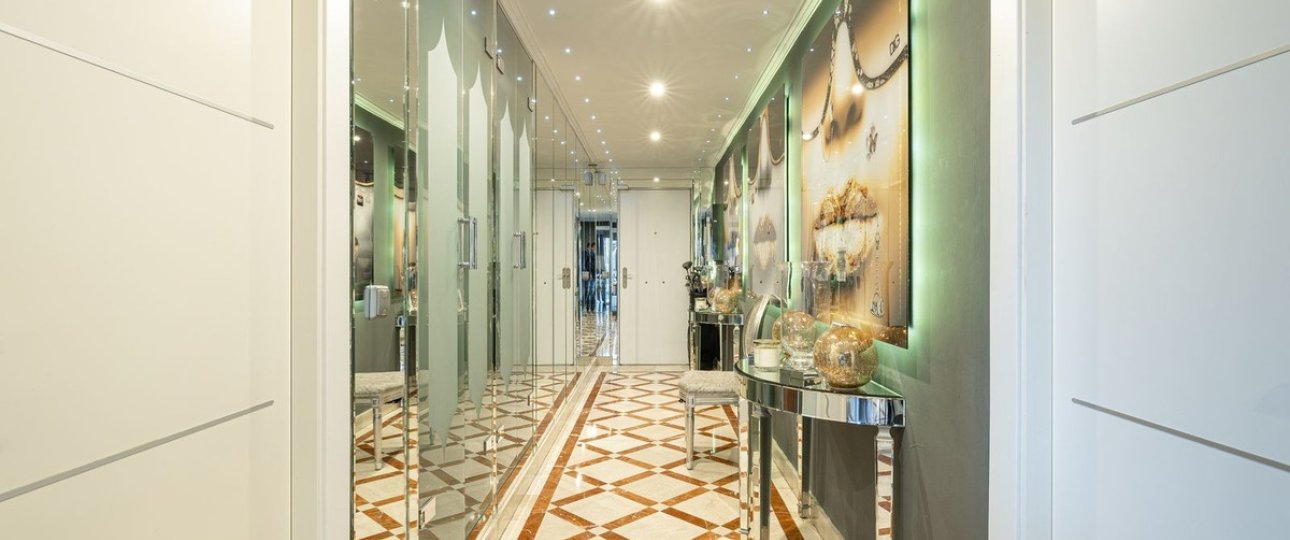 Rynek wtórny - apartment - Marbella - Nueva Andalucía