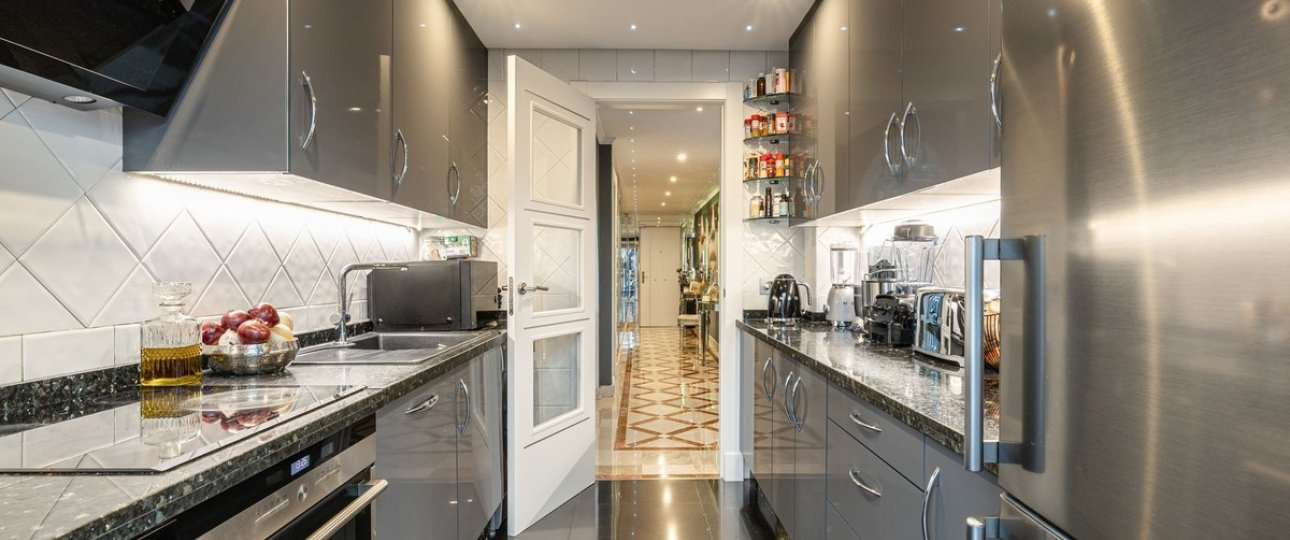 Rynek wtórny - apartment - Marbella - Nueva Andalucía