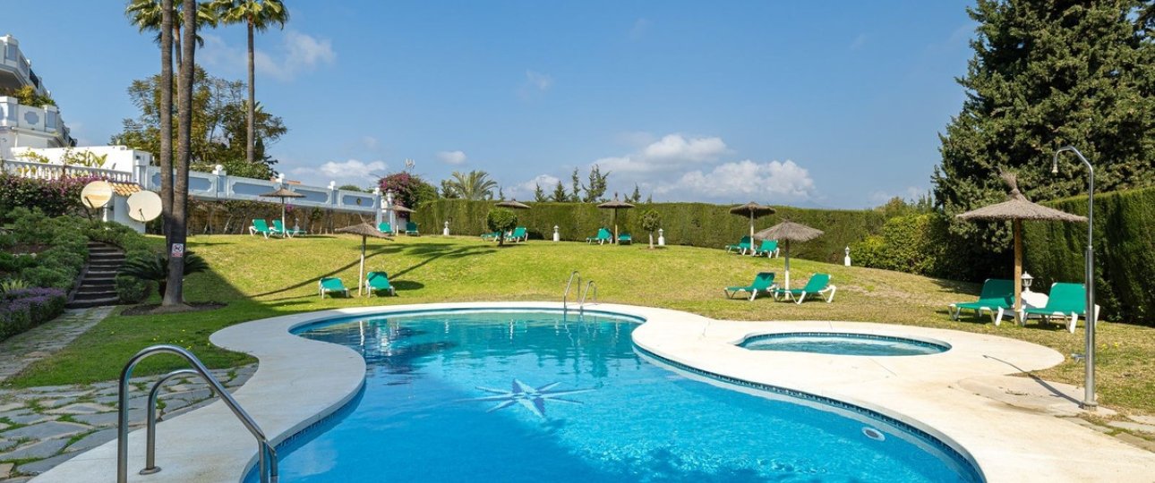 Rynek wtórny - apartment - Marbella - Nueva Andalucía