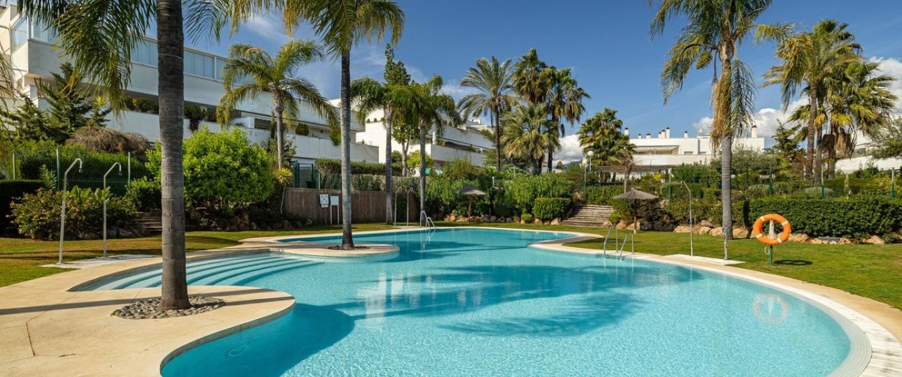 Rynek wtórny - apartment - Marbella - Nueva Andalucía
