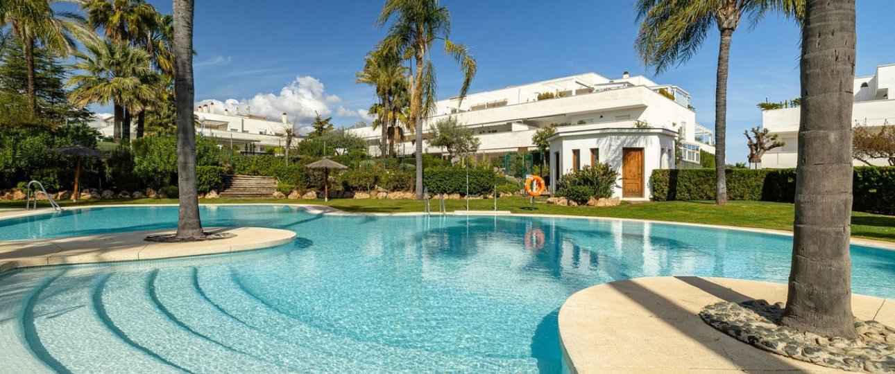 Rynek wtórny - apartment - Marbella - Nueva Andalucía