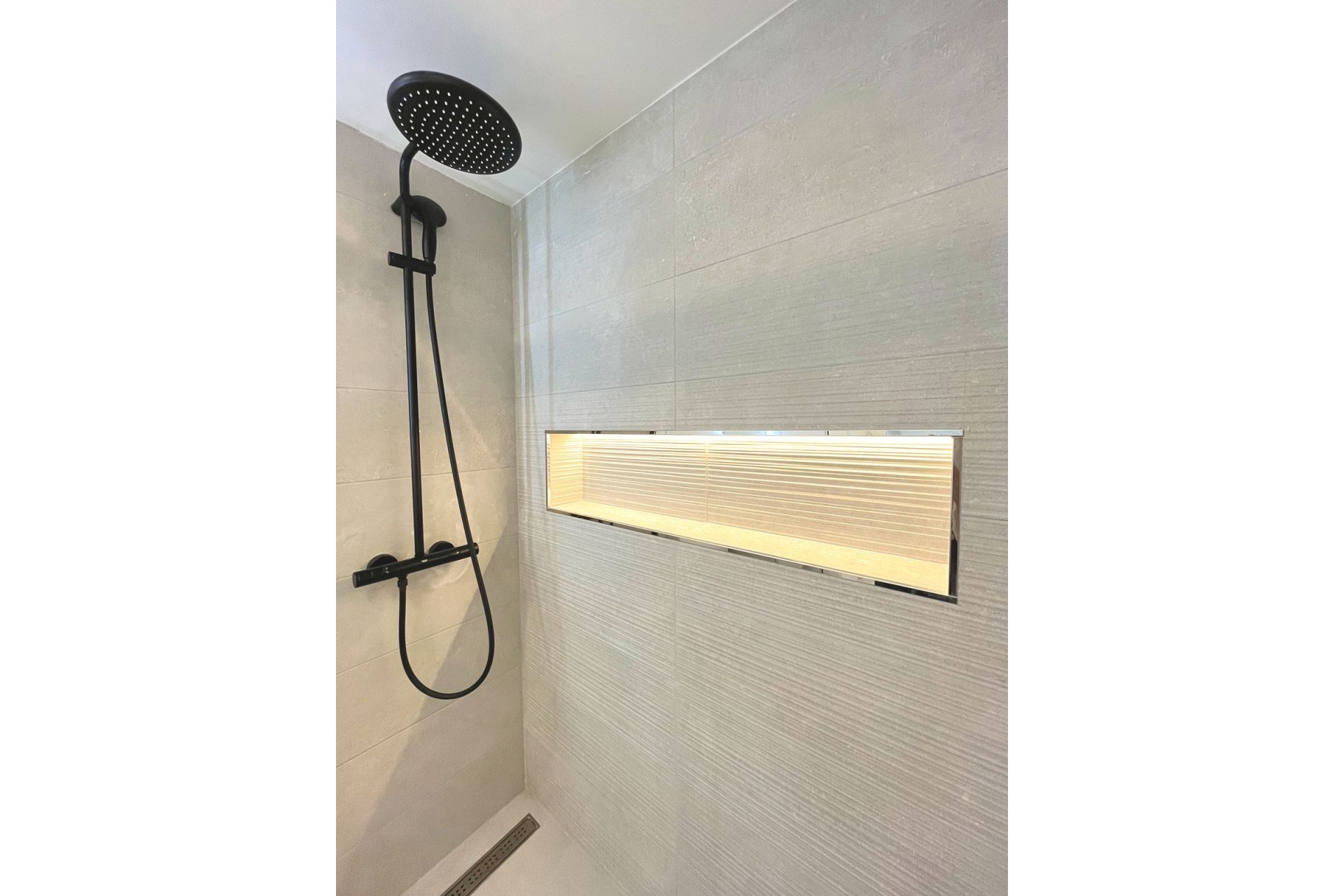 Rynek wtórny - apartment - Marbella - Nueva Andalucía