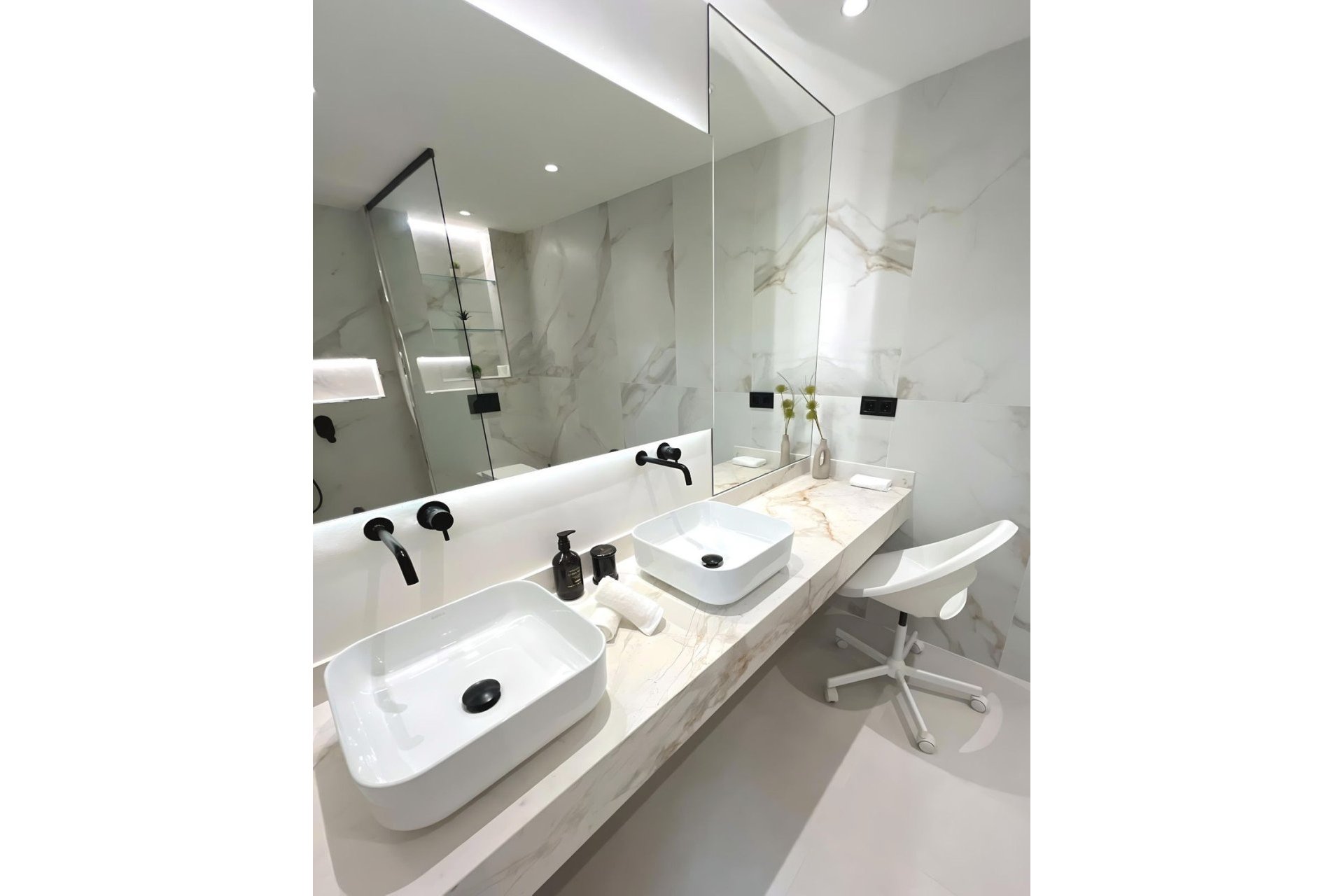 Rynek wtórny - apartment - Marbella - Nueva Andalucía