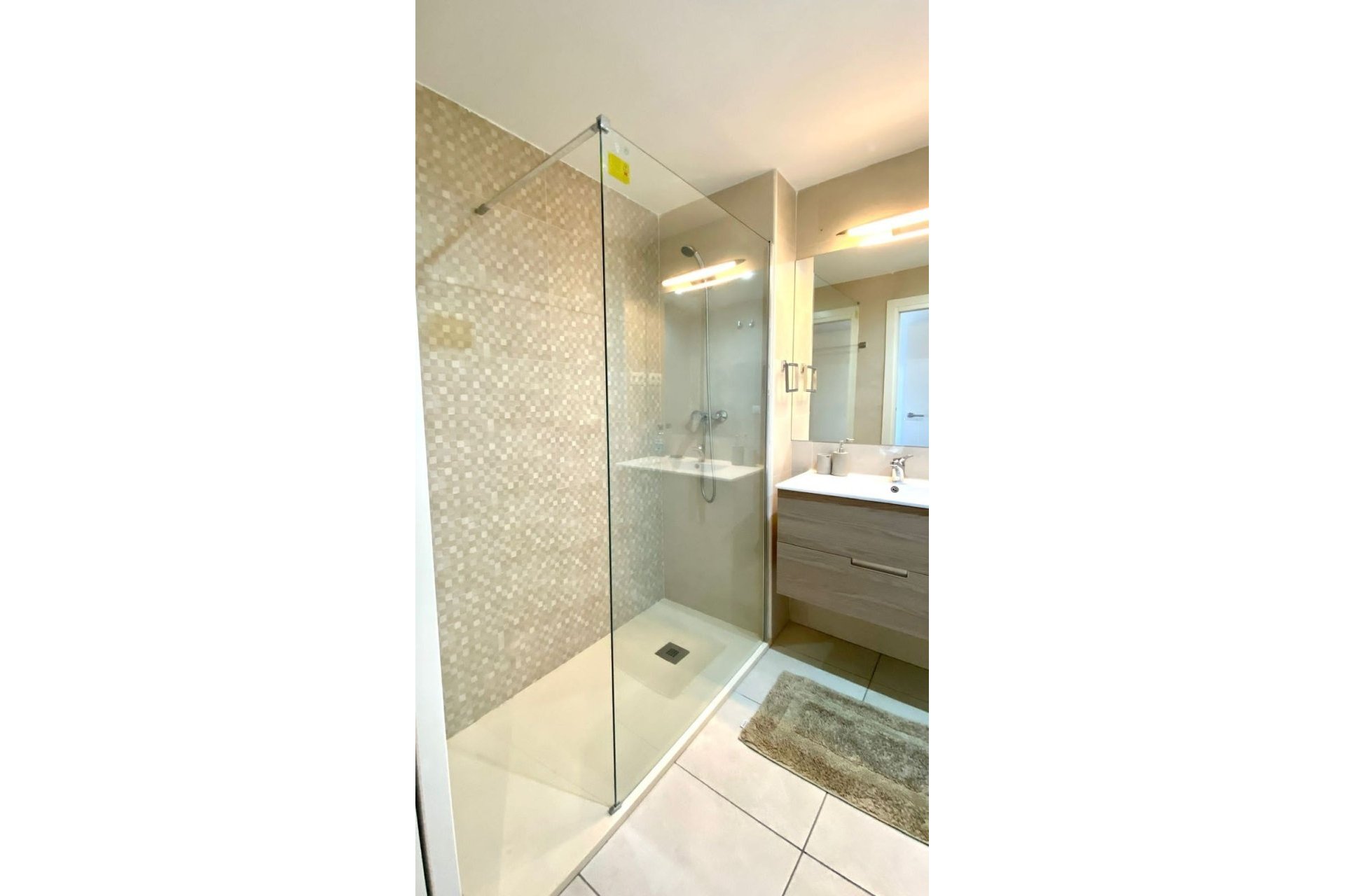 Rynek wtórny - apartment - Marbella - Nueva Andalucía