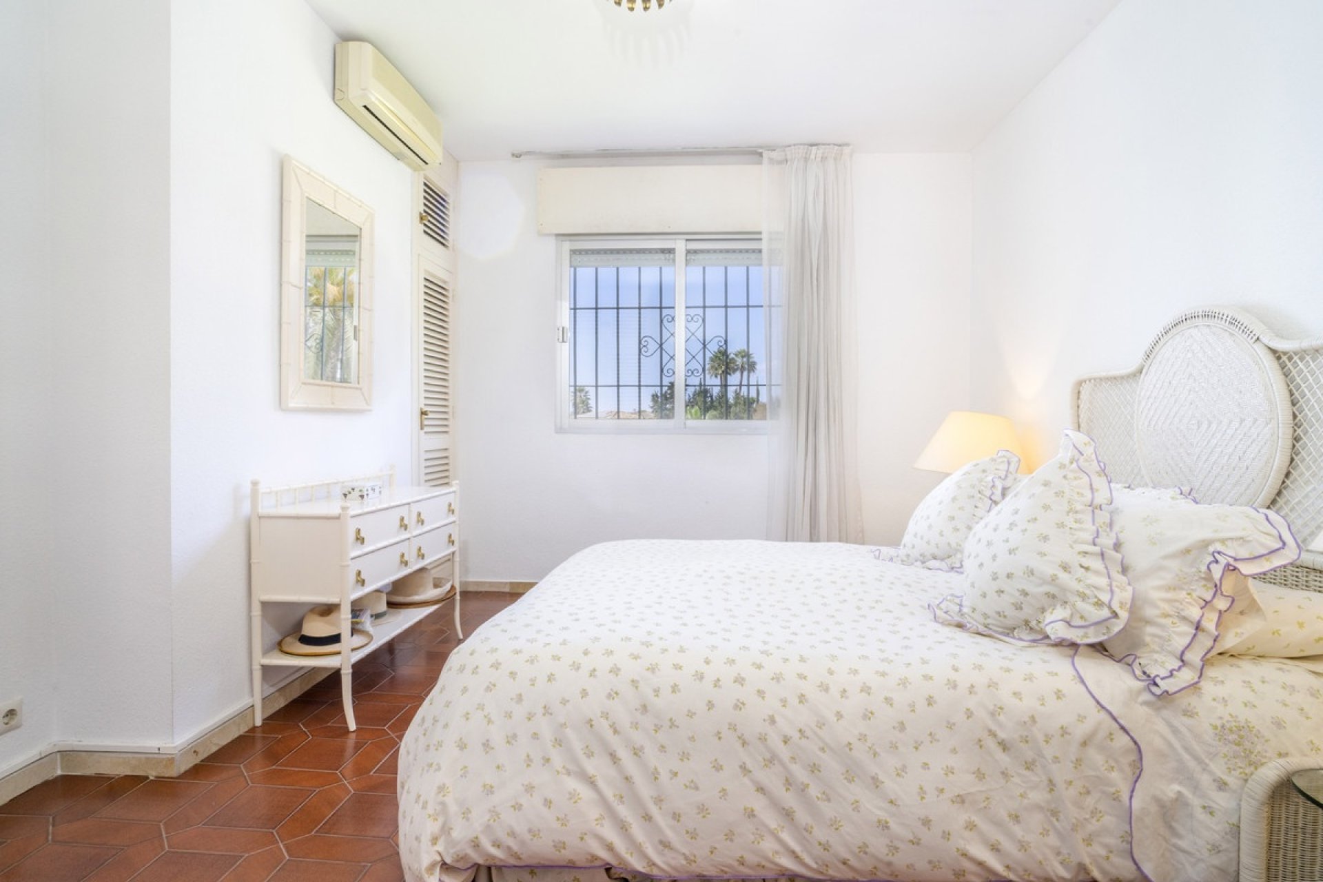 Rynek wtórny - apartment - Marbella - Nueva Andalucía