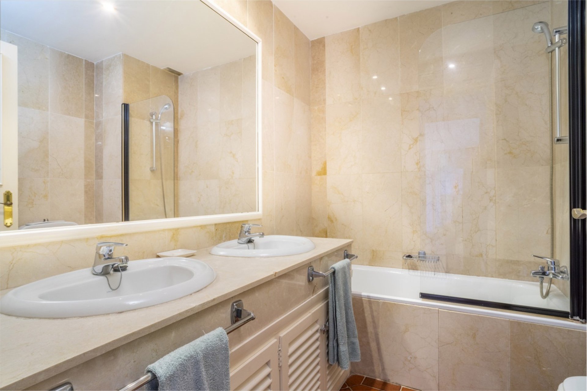 Rynek wtórny - apartment - Marbella - Nueva Andalucía