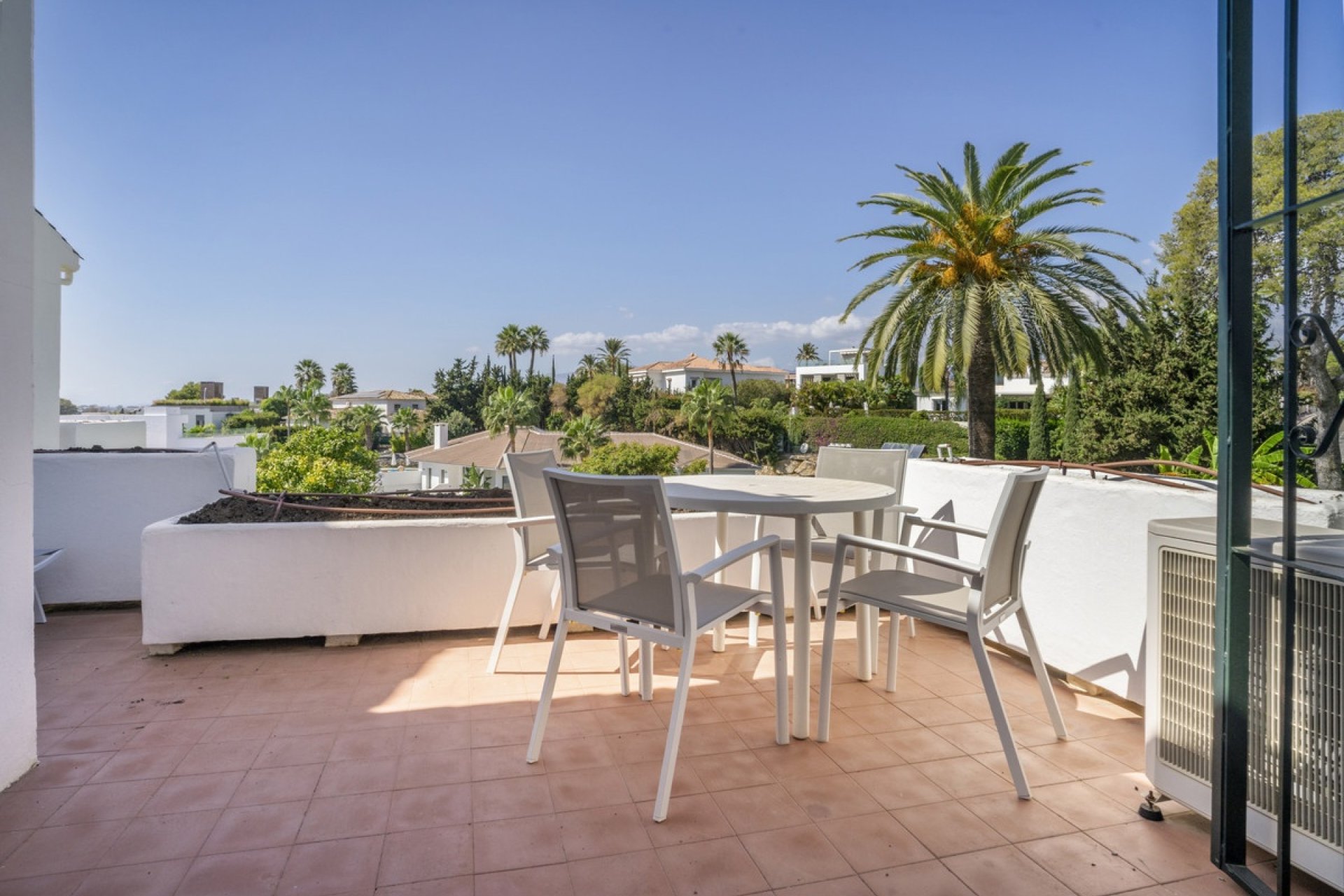 Rynek wtórny - apartment - Marbella - Nueva Andalucía