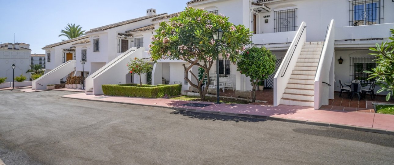 Rynek wtórny - apartment - Marbella - Nueva Andalucía