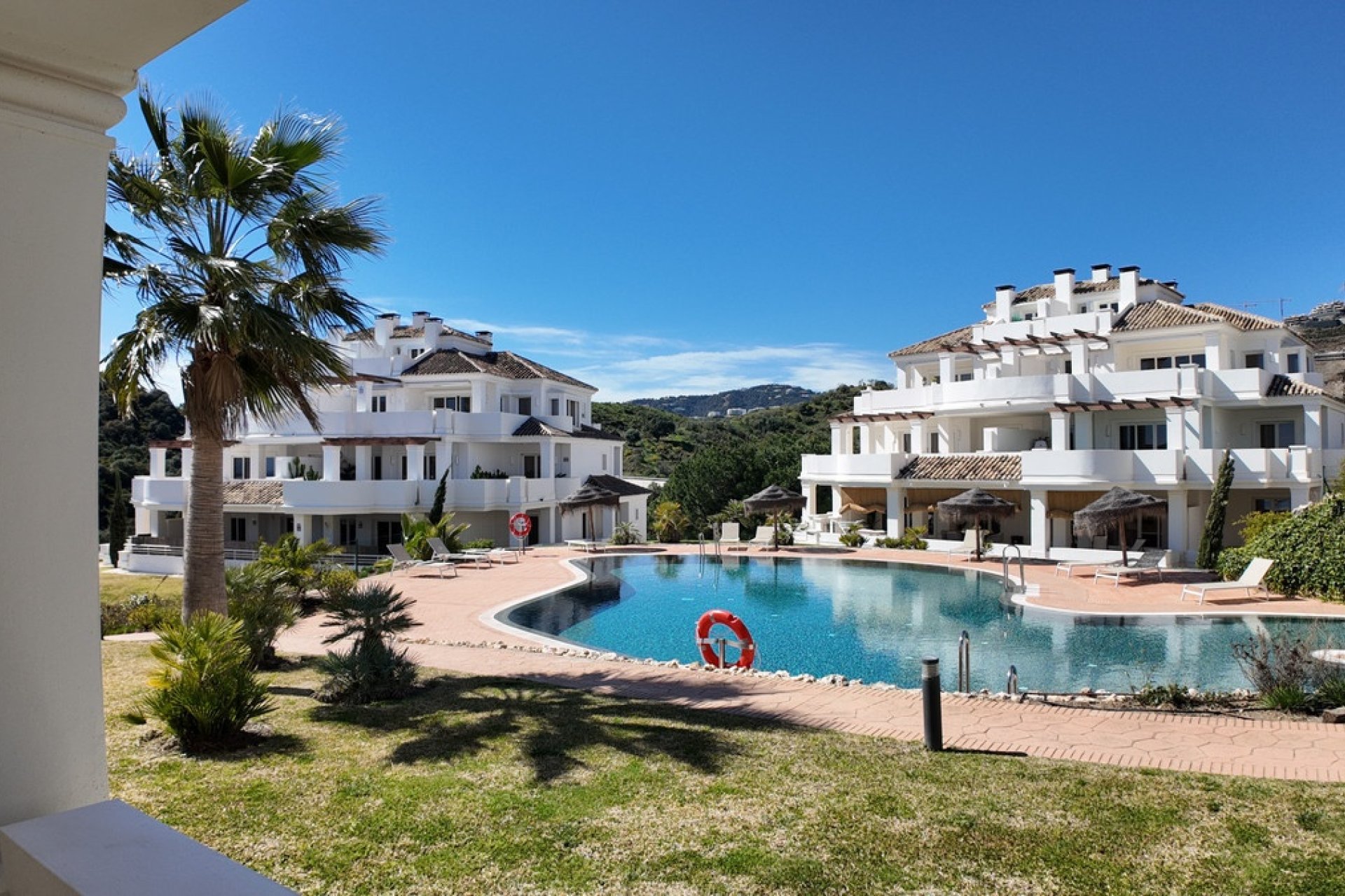 Rynek wtórny - apartment - Marbella - Nueva Andalucía