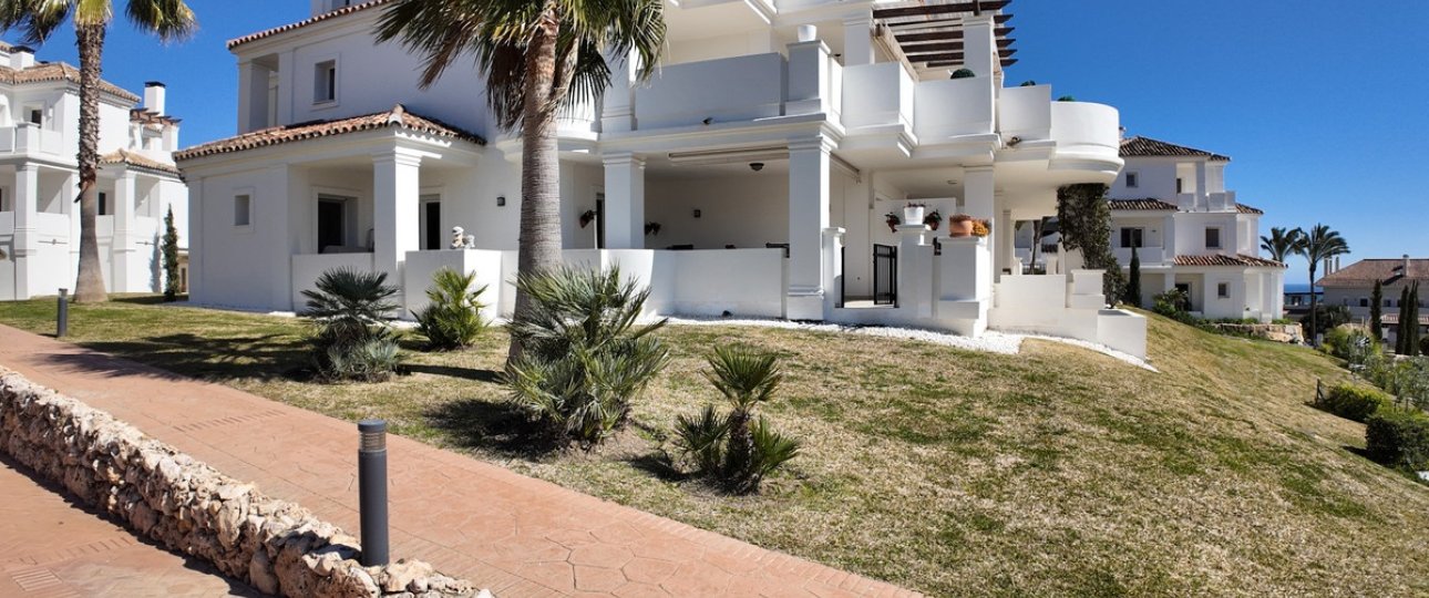 Rynek wtórny - apartment - Marbella - Nueva Andalucía