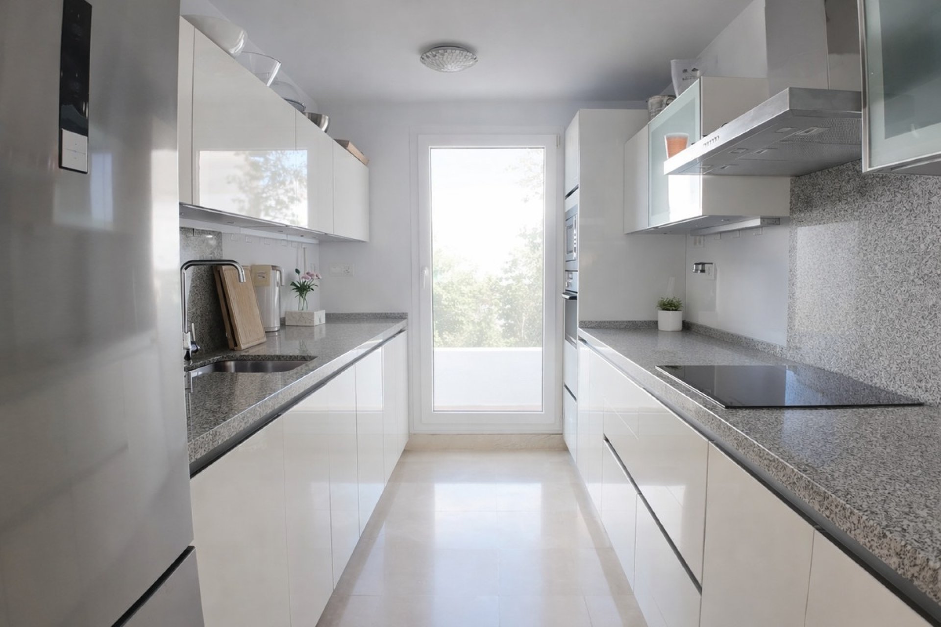 Rynek wtórny - apartment - Marbella - Nueva Andalucía