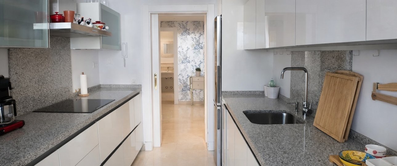 Rynek wtórny - apartment - Marbella - Nueva Andalucía