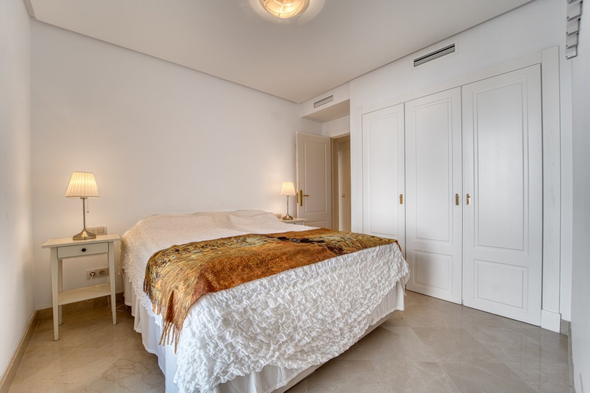 Rynek wtórny - apartment - Marbella - Nueva Andalucía