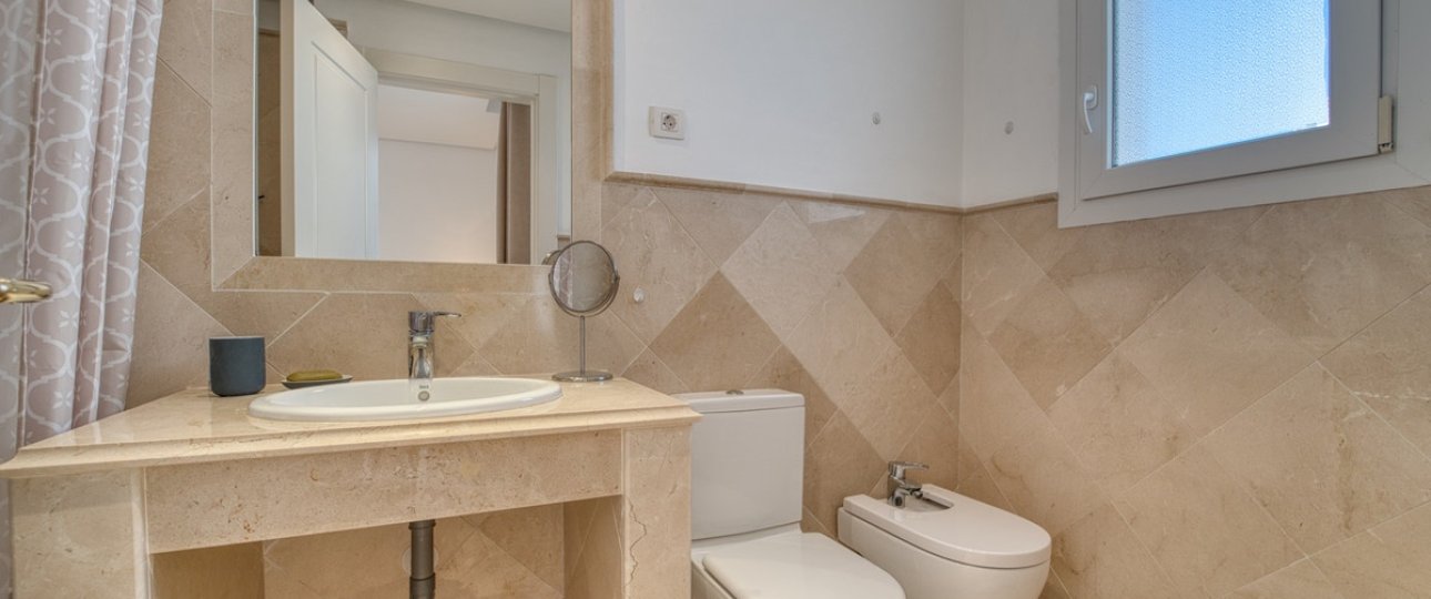 Rynek wtórny - apartment - Marbella - Nueva Andalucía