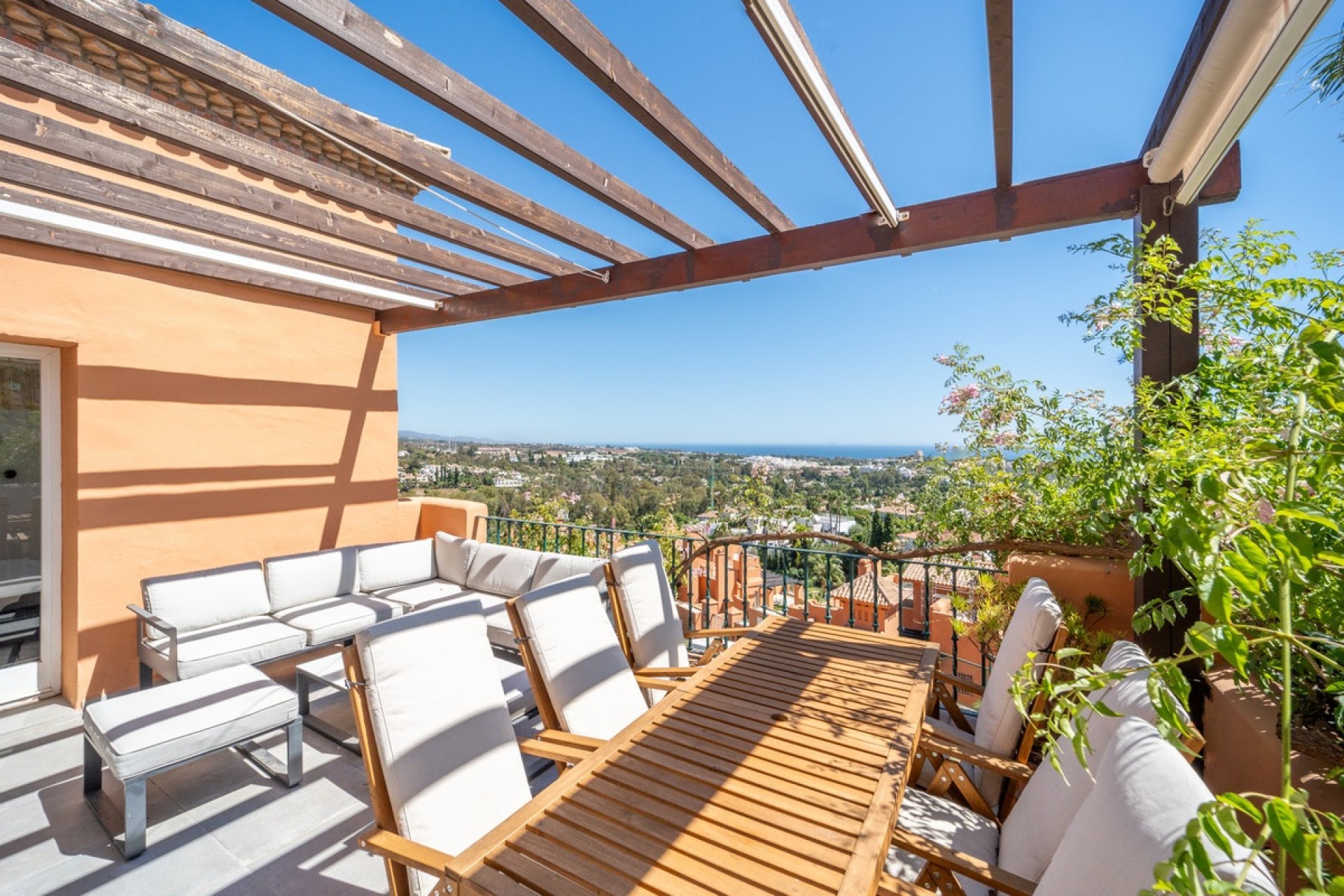Rynek wtórny - apartment - Marbella - Nueva Andalucía