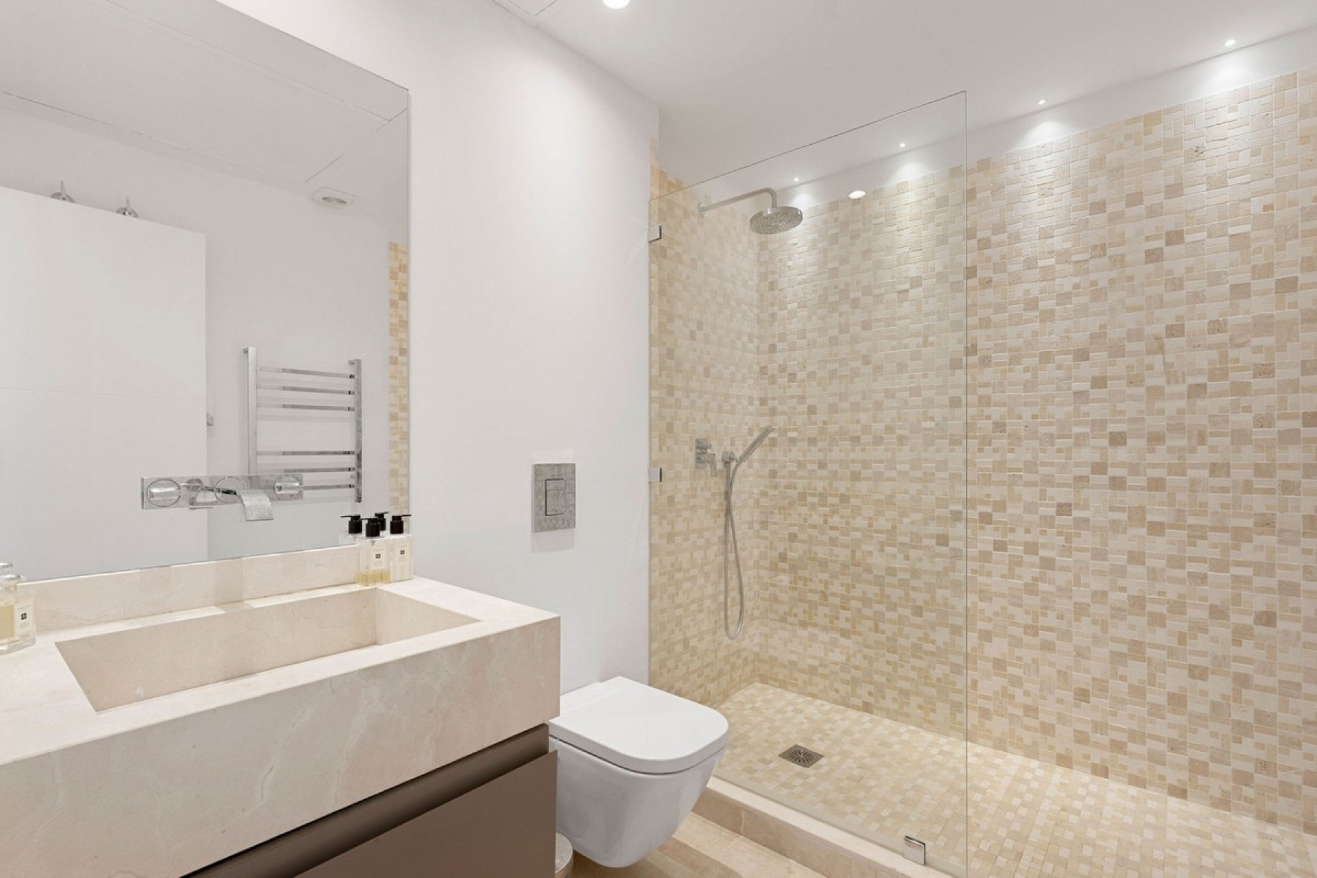 Rynek wtórny - apartment - Marbella - Nueva Andalucía