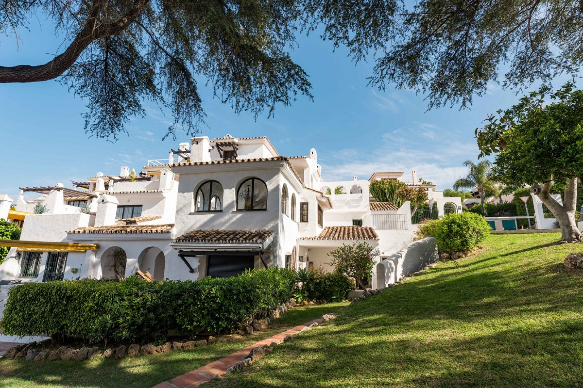 Rynek wtórny - apartment - Marbella - Nueva Andalucía