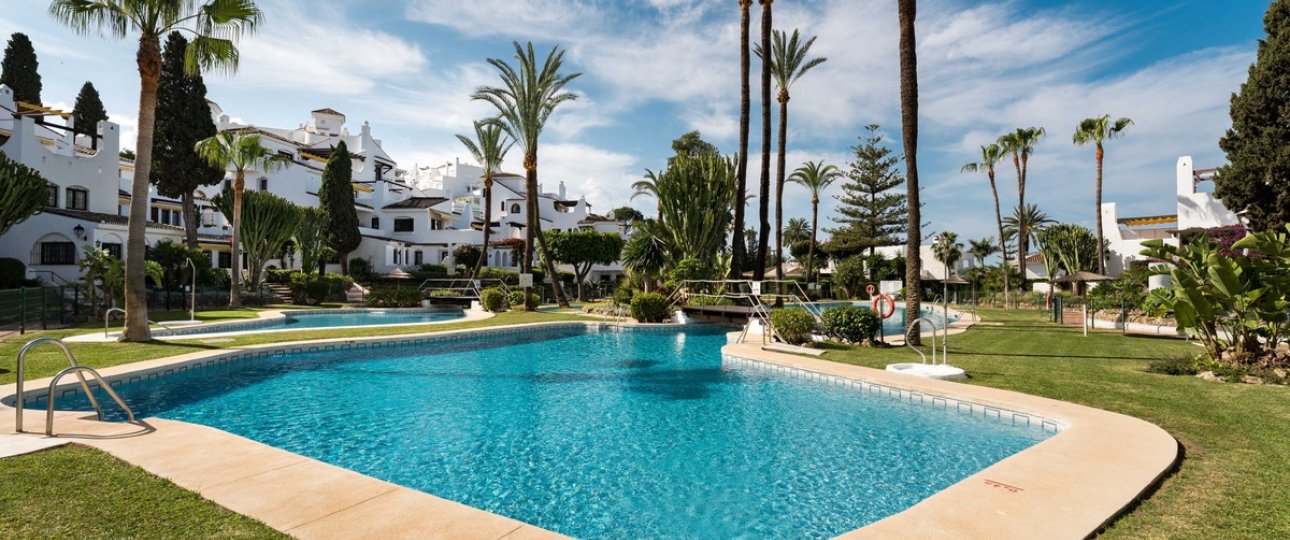 Rynek wtórny - apartment - Marbella - Nueva Andalucía
