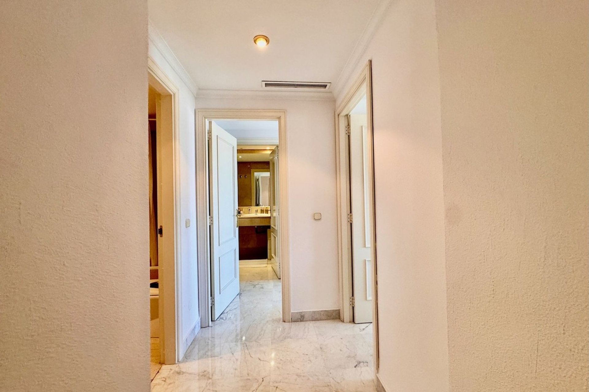 Rynek wtórny - apartment - Marbella - Puerto Banús
