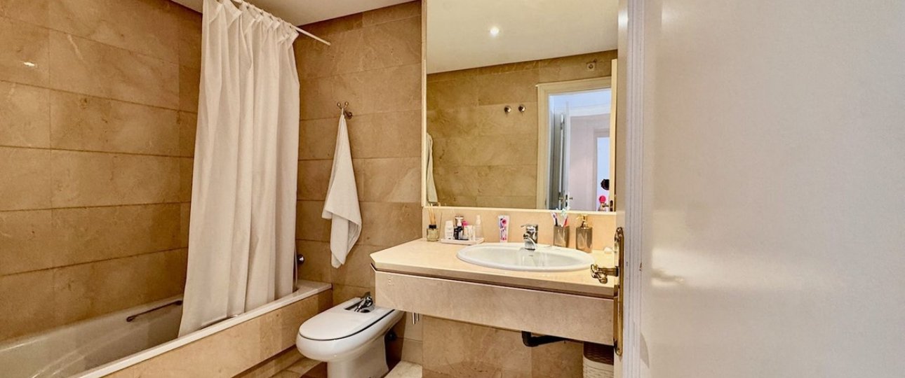 Rynek wtórny - apartment - Marbella - Puerto Banús
