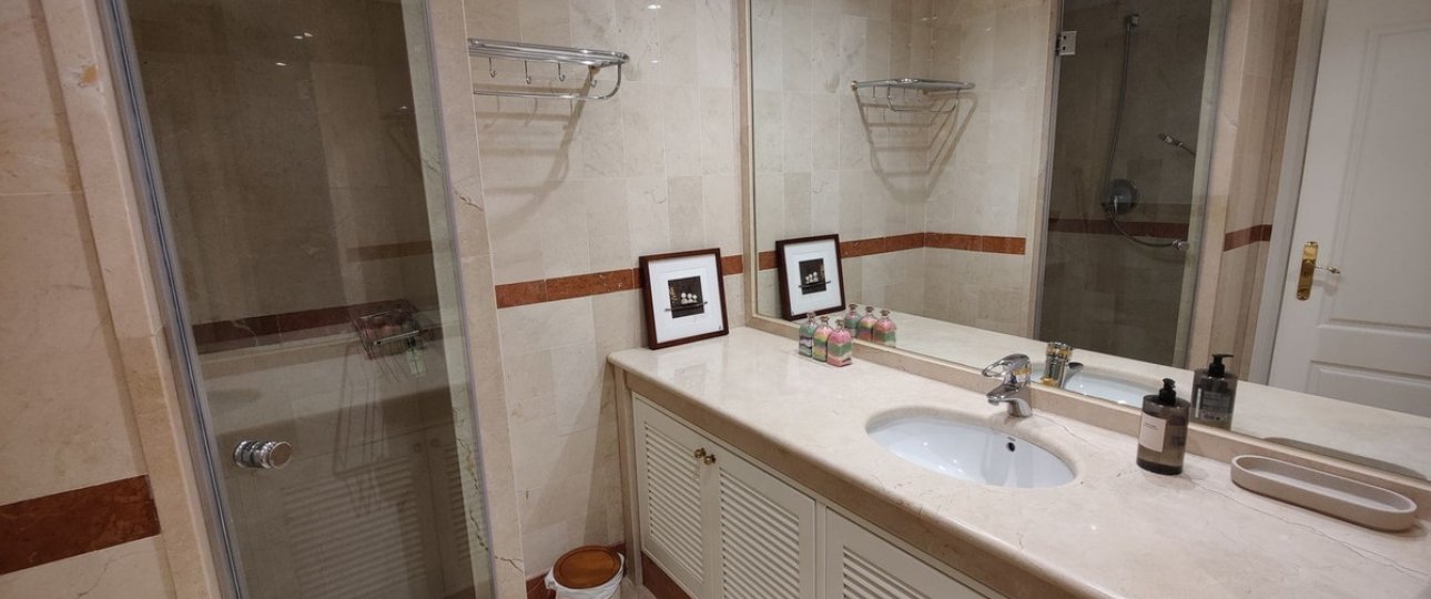 Rynek wtórny - apartment - Marbella - Puerto Banús