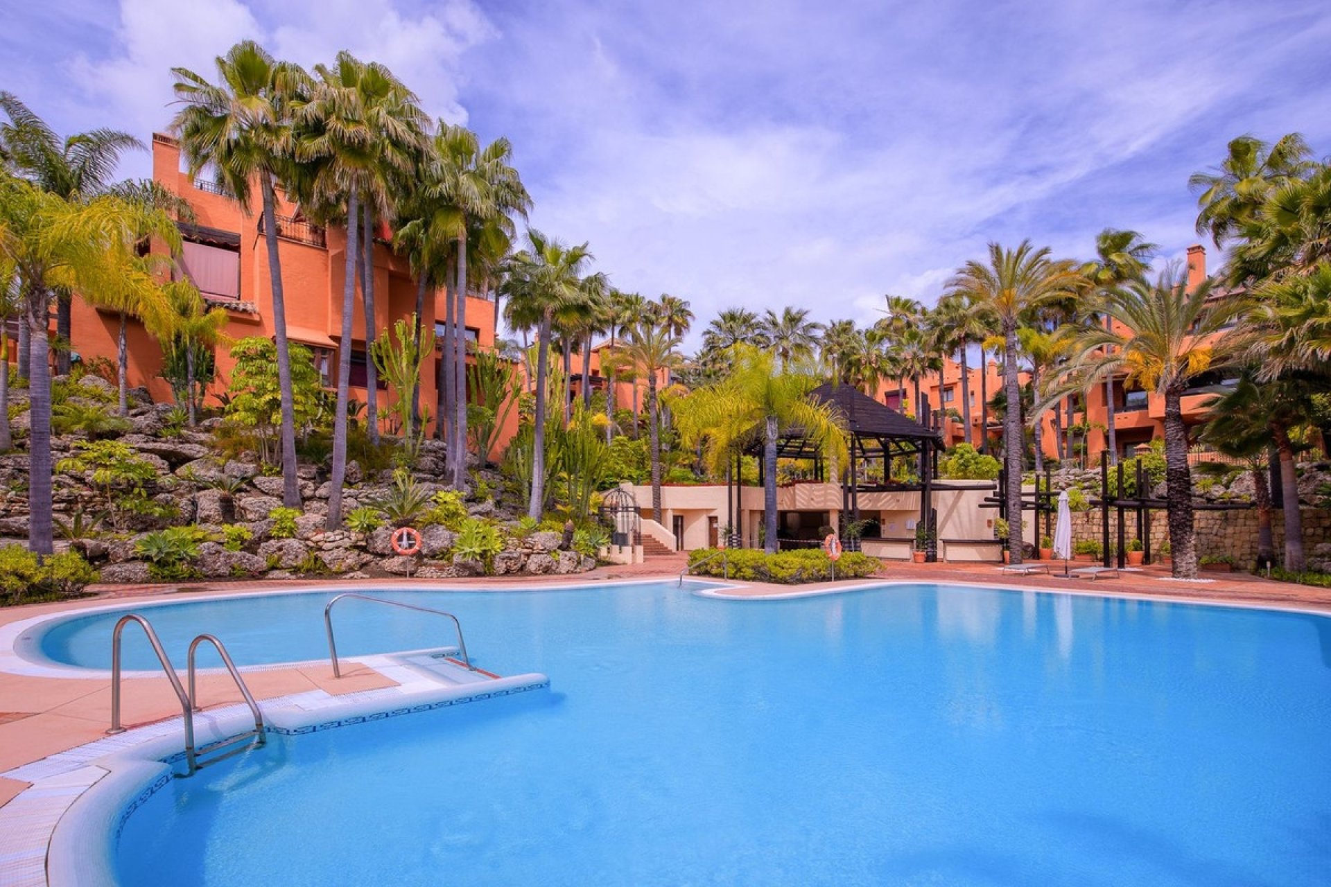 Rynek wtórny - apartment - Marbella - Puerto Banús