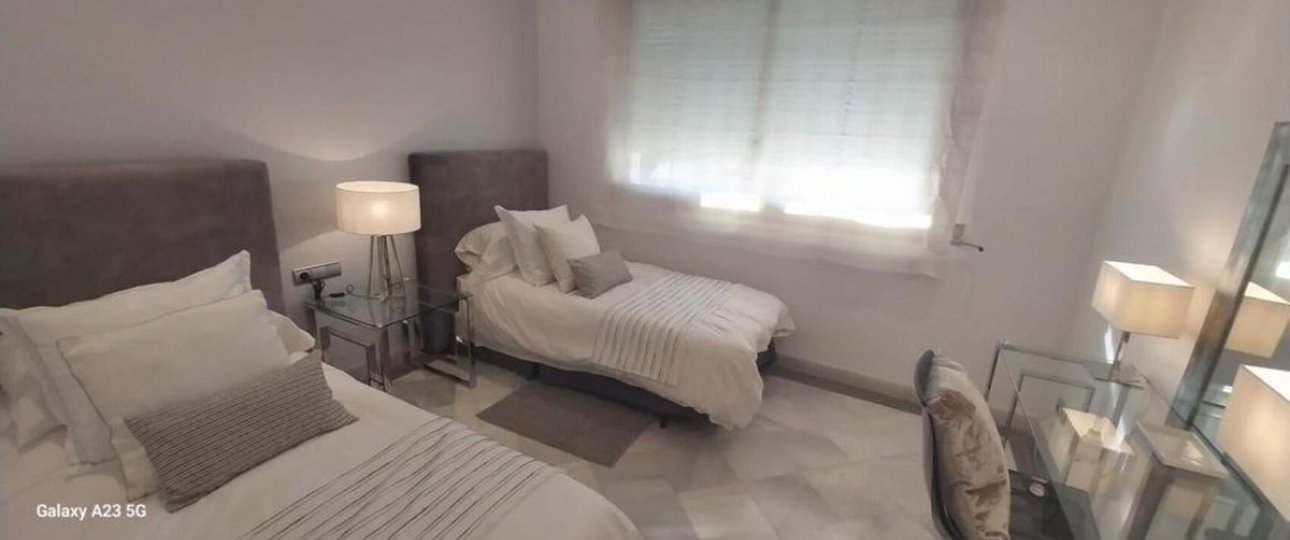 Rynek wtórny - apartment - Marbella - Puerto Banús