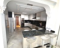 Rynek wtórny - apartment - Marbella - Puerto Banús