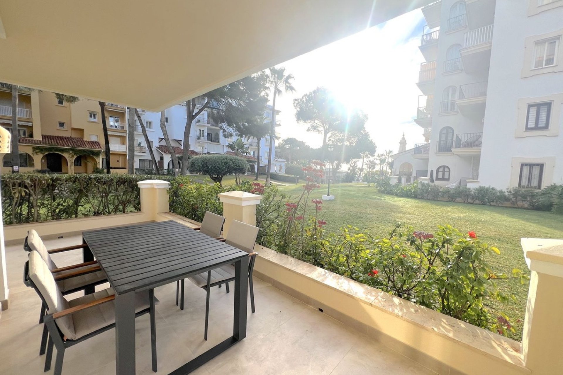 Rynek wtórny - apartment - Marbella - Puerto Banús